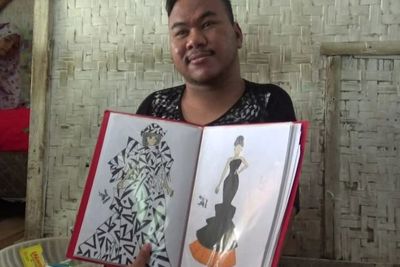 Kisah Rahmat Hidayat, Tunadaksa Jago Mendesain Busana Karyanya Dibeli Inul dan Soimah