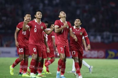 Intip Aksi Pemain Timnas Indonesia Joget Dangdut, Marselino Ferdinan Cihuy Banget!