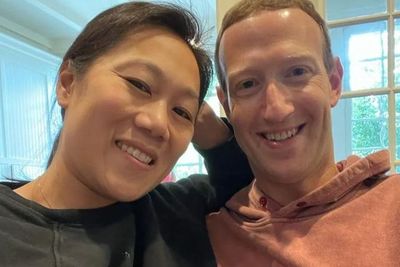 Mark Zuckerberg Umumkan Istri Mengandung Anak Ketiga