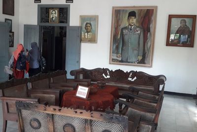 Masuk ke Rumah Masa Kecil Bung Karno di Blitar, Ada Sumur Tua yang Bikin Awet Muda