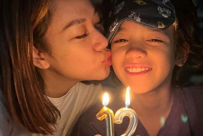 Potret Haru BCL dan Noah Tiup Lilin Berdua di Kasur, Netizen: Semoga Makin Soleh
