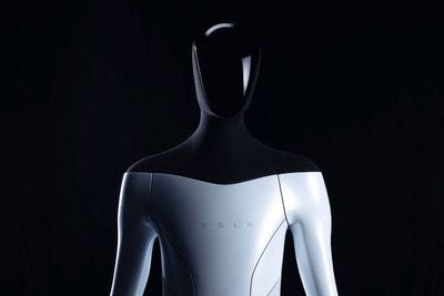 Tesla Berencana Luncurkan Robot Humanoid, Tapi Pakar Pesimis