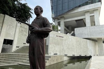  Anies Gembira TIM Buka Lagi: Tanda Jakarta Punya Seniman Hebat di Gelanggang Dunia