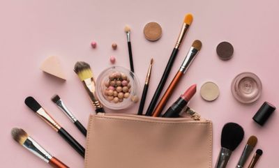 Tips Makeup Anti Luntur buat Nonton Konser, Terapinnya Gampang Wajib Cobain Girls