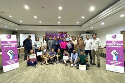 Jurnalis Indozone Lulus Sertifikasi Jurnalis Utama dengan Nilai Tertinggi