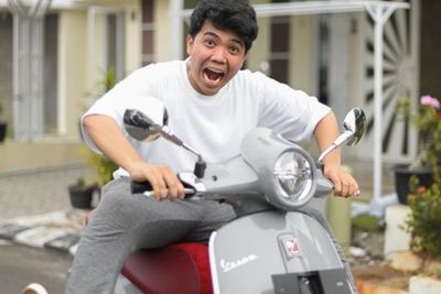 Kenalan dengan Arif Brata, Komika yang akan Hadir di Your Voice Matters Edisi Malang!