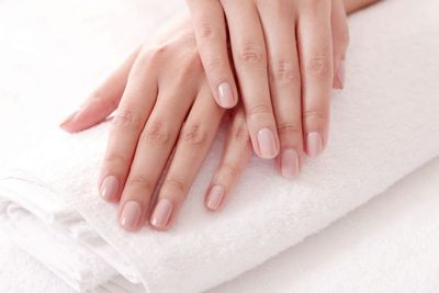 7 Cara Merawat Kuku Agar Tetap Bersih dan Sehat, Terapin Yuk!