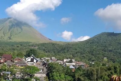 Pesona Gunung Soputan, Lokasi Balita 3 Tahun yang Tersesat Bersama Orangtuanya