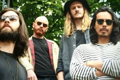 Chord Gitar Lagu Sweet Disposition The Temper Trap, Melodinya Berasa Liburan!