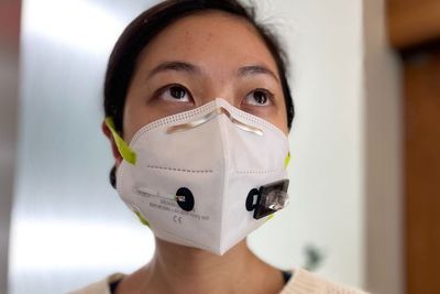 Ilmuwan di China Buat Masker yang Bisa Deteksi Virus Dalam Waktu Singkat