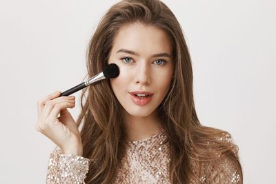 3 Tips Menentukan Skin Undertones: Yuk Cek Biar Makeup Gak Abu-abu Lagi!