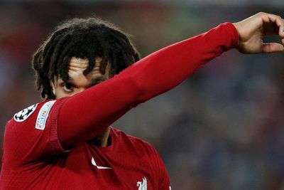 Dapat Rating Jelek di FIFA23, Trent-Alexander Arnold Langsung Ngambek