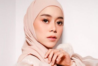 Tangis Keluarga Ungkap Kondisi Lesti usai KDRT Rizky Billar: Kalau Ada Orangnya di Sini...