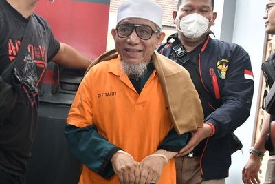 Dikawal Ketat, Pimpinan Khilafatul Muslimin Diserahkan ke Kejaksaan Hari Ini