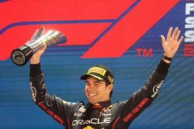 Hasil F1 GP Singapura: Sergio Perez Raih P1 usai Diganjar Penalti