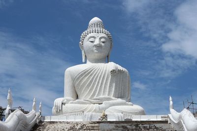 5 Aturan Unik di Thailand, Salah Satunya Wajib Kenakan Pakaian Dalam saat Keluar Rumah