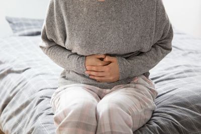 5 Cara Mengatasi Perut Kembung dengan Cepat dan Alami tanpa Obat