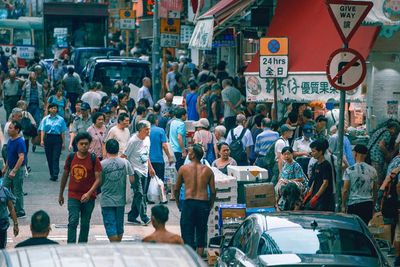 Alasan Orang-Orang di Hong Kong Ogah Menikah, Lebih Pilih Karir Ketimbang Cinta