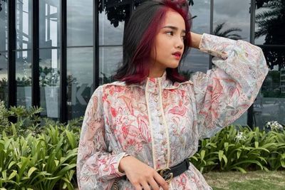 Potret Model Rambut Baru Fuji Berkelas Kece Abis, Netizen: Mirip Jennie BLACKPINK Bu!