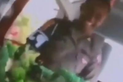 Viral Oknum Polisi Permainkan Kue HUT TNI ke-77, Jilat dan Beri Ucapan Tak Panjang Umur