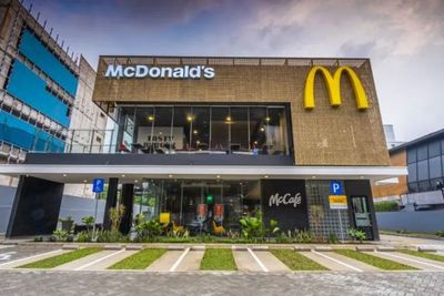 Mau Santap Fast Food dengan Suasana Go Green? Coba Deh, ke Gerai McD di Kelapa Gading