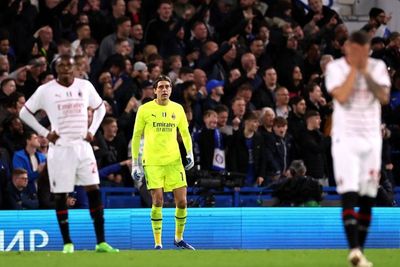 Kena Bantai Chelsea, AC Milan Kena Mental!
