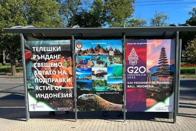 KBRI Promosikan Rendang hingga Wisata Indonesia di Halte Bus Bulgaria