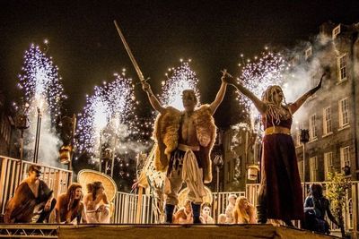 Menengok Festival Hubungan Intim Massal di Inggris yang Tuai Pro dan Kontra
