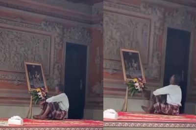 Momen Kakek Murung Pandangi Foto Pernikahan Cucu, Udah Kangen Meski Baru Ditinggal Sehari