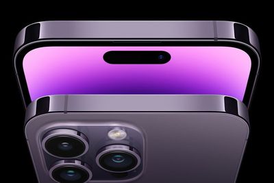 Anak Steve Jobs Sindir Desain iPhone 14 yang Ngebosenin