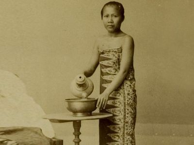 Di Balik Layar Kolonial Belanda: Kisah Pembantu Rumah Tangga pada Abad Ke-19