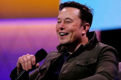 Pesan Elon Musk untuk Taiwan: Mending Tunduk ke China