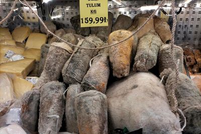 Dear Cheese Lovers, Berani Coba Keju Kulit Domba dan Keju Berjamur?