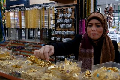 Awas Kalap! Pasar Tradisional Ini Jual Mata Iblis dan Tangan Fatima, Jimat nan Cantik