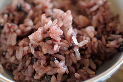 9 Contoh Makanan Tinggi Serat yang Cocok untuk Diet dan Sembelit
