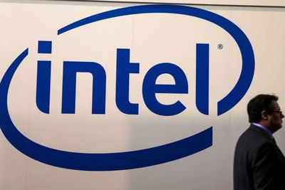Pasar Komputer Melemah, Intel akan PHK 20 Persen Karyawannya