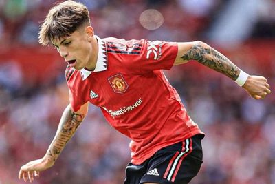 Wuih! Wonderkid MU Ini Pamer Tato Baru, Gambar Captain Tsubasa