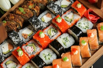 17 Ide Nama Usaha Sushi Roll yang Unik, Kekinian, dan Kece Abis
