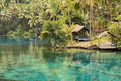 Ssst.. Danau Indah Bak Surga Ini Masih Belum Banyak yang Tahu! Airnya Sebening Kaca!