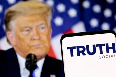 Truth Social, Medsos Donald Trump Sudah Tersedia di Google Play Store