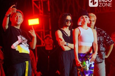 Momen Agnez Mo Ajak Penonton Naik Panggung Synchronize Fest, Disuruh Nge-Dance!