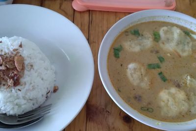 Terungkap! Ini Rahasia Soto Betawi Bang Kurdi Habiskan 25 Kg Daging Sapi Setiap Hari