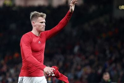 Kepergok Tidur di Bench, McTominay Malah Jadi Pahlawan Kemenangan Manchester United