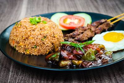 Sudah Jadi Makanan Populer di Mancanegara, Begini Sejarah Nasi Goreng di Indonesia