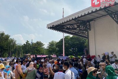Anies Baswedan Lengser Hari Ini, Ribuan Warga Padati Balai Kota DKI Jakarta