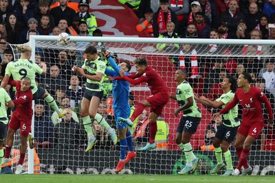 Hasil Liga Inggris Semalam: Man City Kalah, Man United Imbang, Arsenal Menang
