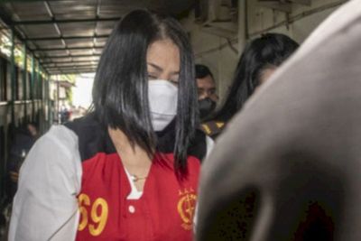 Febri Diansyah Sebut Dakwaan Jaksa soal Ucapan Terima Kasih Putri Candrawati Harus Dijuji