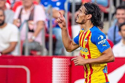 Edinson Cavani Bikin Man United Menyesal, Buktikan Dirinya Belum Habis