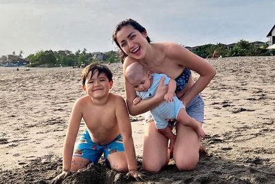 Jessica Iskandar Ramai Dikritik Ajak Anaknya El Barack Melukat di Bali: Agamamu Apa?