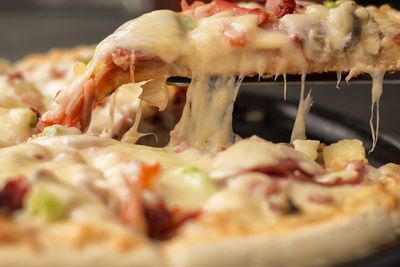Cara Membuat Pizza Teflon ala Rumahan yang Enak dan Lembut, Ini Tipsnya!